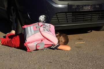 Car accident with little schoolgirl