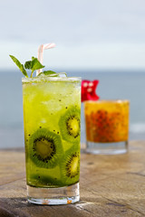 Kiwi cocktail