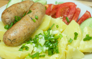 boiled potatoes and kupaty