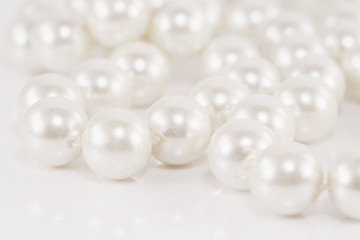 Fototapeta na wymiar White pearls