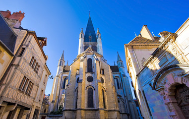 Dijon, église Notre dame et hôtel de Vogüe