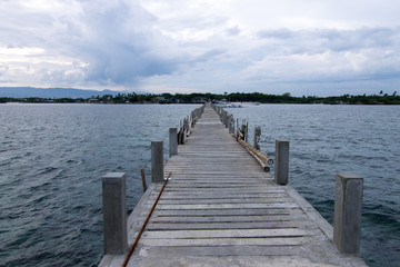 Obraz premium 필리핀 푸른 바다속으로...