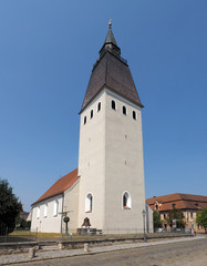 Fototapeta na wymiar Lorenzkirche in Berching