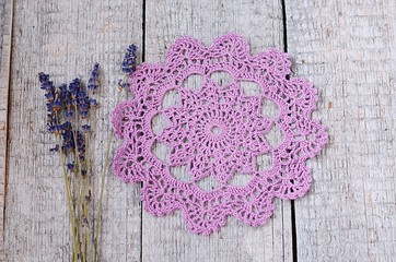 Лавандовая салфетка вязанная крючком 
