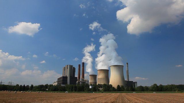 Nuclear power plant cooling towers
