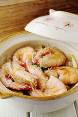 Casseroled prawns with vermicelli, vintage tone