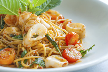 spaghetties Spicy Seafood with Sweet Basil