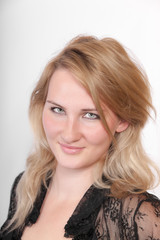 Naklejka premium portrait of a smiling blonde