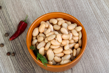 Canned white beans