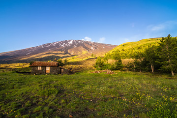 Fototapeta premium Refuge in the mountains - Mount Etna