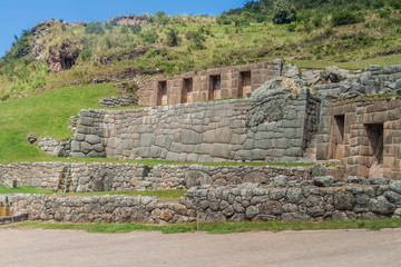 Fototapeta na wymiar Tambomachay ruins near Cuzco