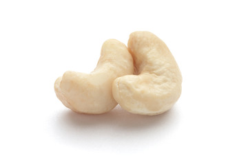 Fototapeta na wymiar Cashew nuts isolated