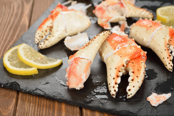 Boiled crab claws