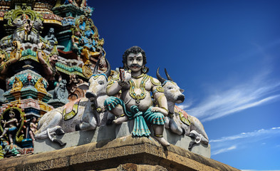 Fototapeta na wymiar Detail of indian Kapaleeswarar temple