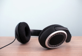 Modern audio headset