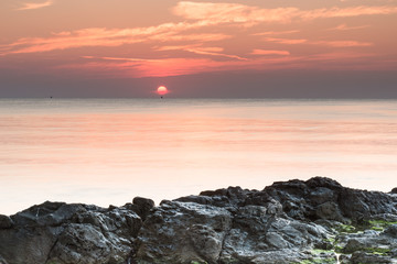 Рассвет на море