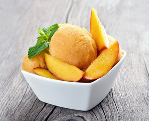 Peach sorbet with mint