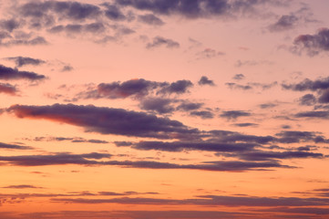 Fototapeta na wymiar Beautiful cloudy evening sky
