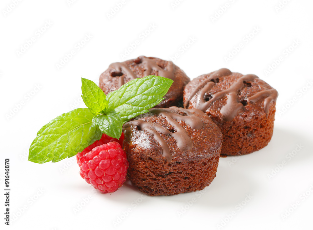 Sticker mini chocolate cakes