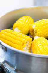 Streaming sweet corns