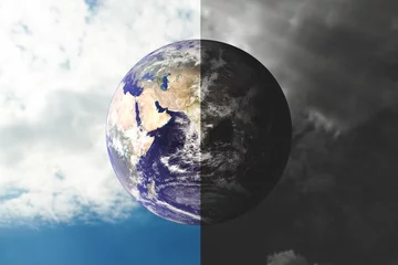 Crédence de cuisine en verre imprimé Pleine Lune arbre Sauvez ou détruisez le monde. Notion d& 39 environnement. Concept de la Journée mondiale de l& 39 environnement. - Éléments de cette image fournis par la NASA.