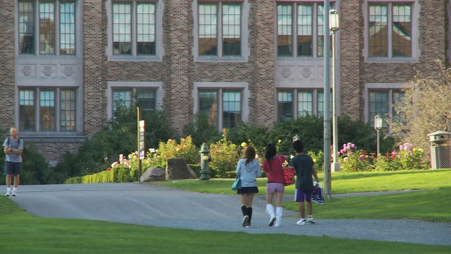 Telephoto students walking on campus