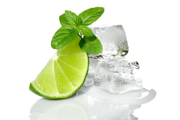 Lime with mint and ice cubes