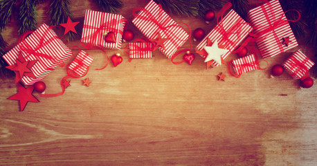 Grußkarte - Weihnachtskarte - Weihnachtlicher Hintergrund - Weihnachtsgeschenke 