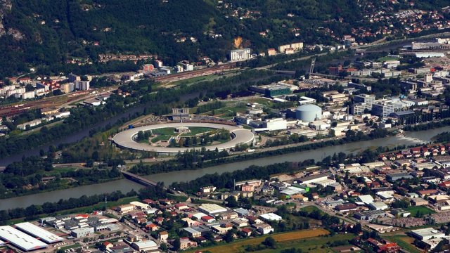 Time-lapse sur le synchrotron et polygone scientifique de Grenoble