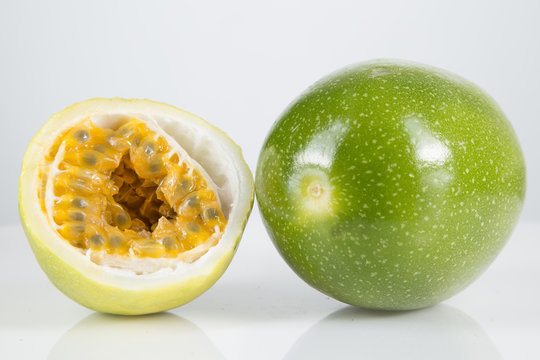 Maracuy&aacute; deliciosa fruta tropical 