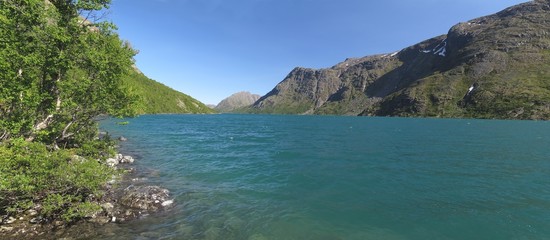 Fototapeta premium lake Gjende in Jotunheimen national park