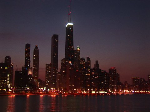 A post-card perfect view of the Chicago skyline at night.