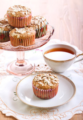 Wholemeal muffins with apricots