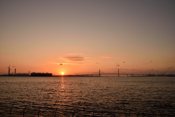 みなとみらいの日の出