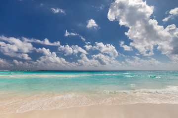 Obraz premium Piękna plaża nad Morzem Karaibskim