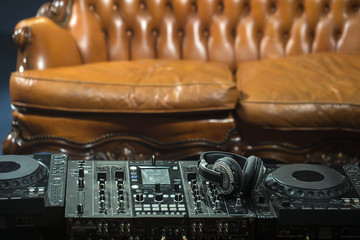 Mixer console