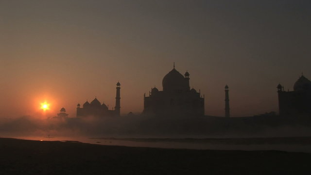 Sunrise, & pan of Taj Mahal