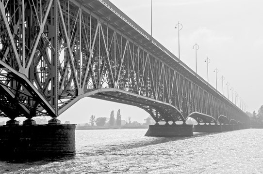 Fototapeta Bridge black and white