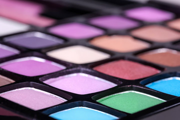 Professional multicolour eyeshadows palette