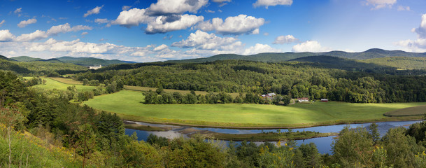 Vermont countryside panorama. - obrazy, fototapety, plakaty