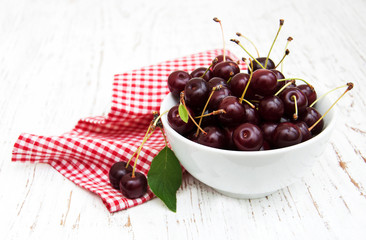 Bowl with cherries