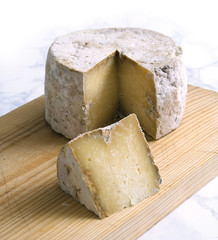 Gamonedo cheese © hansgeel