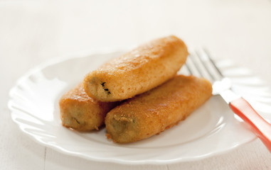 Obraz na płótnie Canvas croquettes stuffed with spinach