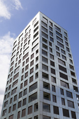 Obraz premium Fassade eines modernen Wohngebäudes