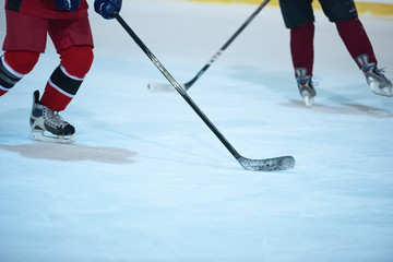 Naklejka premium ice hockey player in action