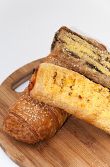 Pastry with spinach and corn flour