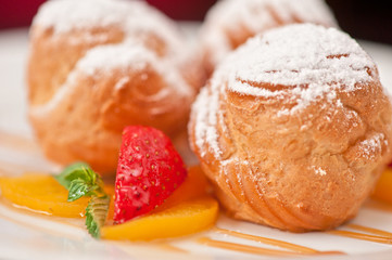 profiteroles
