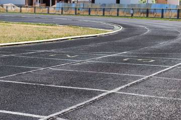 Running track numbers