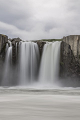 Obraz premium Wasserfall