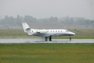 Business jet